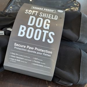 Canada Pooch Soft Shield Dog Boots - Size 6